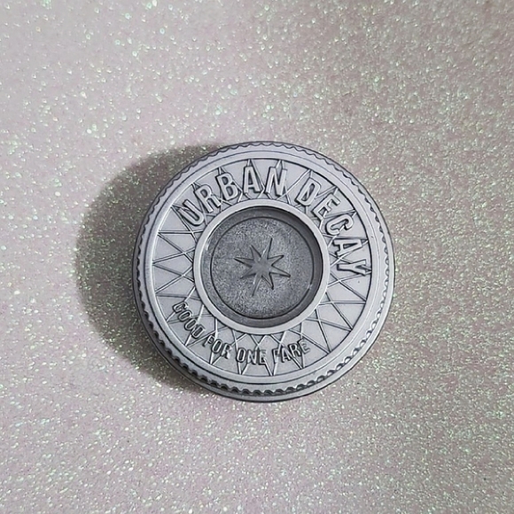 Urban Decay Other - S&M 🌸 Urban Decay DISCONTINUED Eyeshadow Single